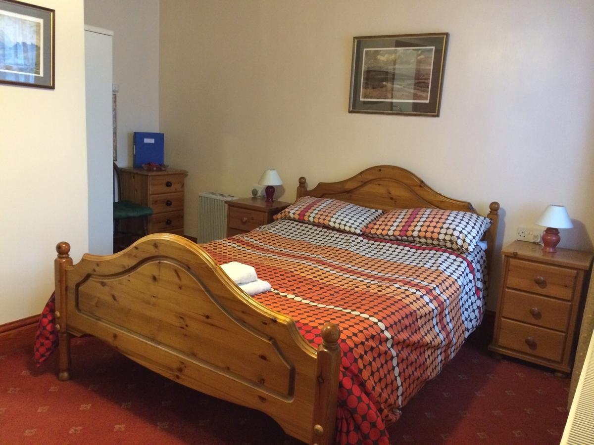 The Crown Hotel Horton in Ribblesdale Room photo